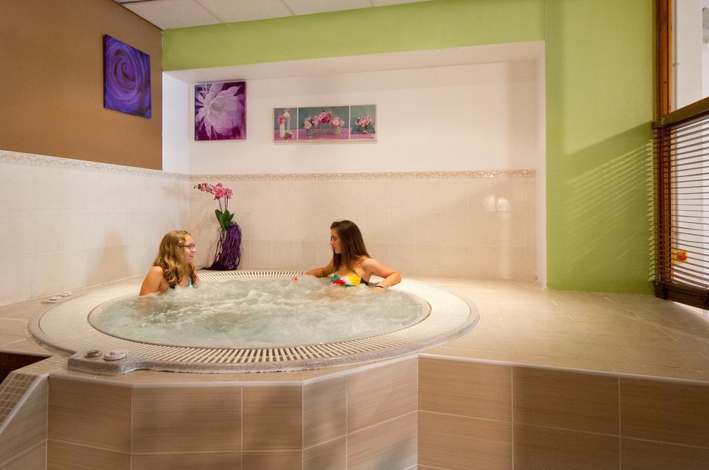 Hotel Club Mmv Le Val Cenis *** 란슬부르 몽 세니 외부 사진